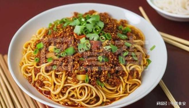 食文化：担担面冰球突破四川